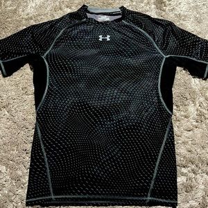 Men’s black XL patterned Under Armour compression T-shirt